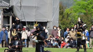 片倉鉄砲隊火縄銃演武